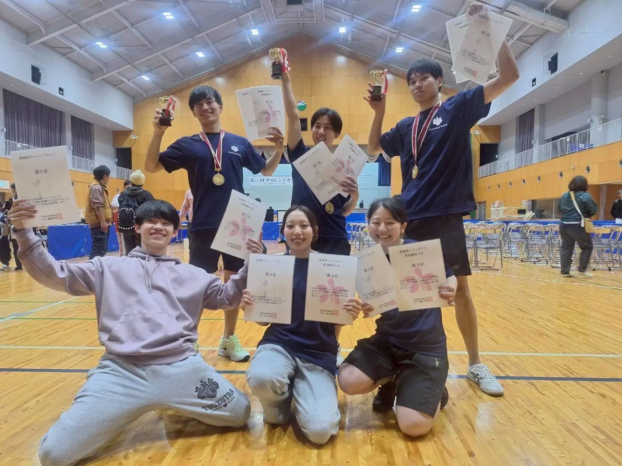 トランポリン同好会の活動写真