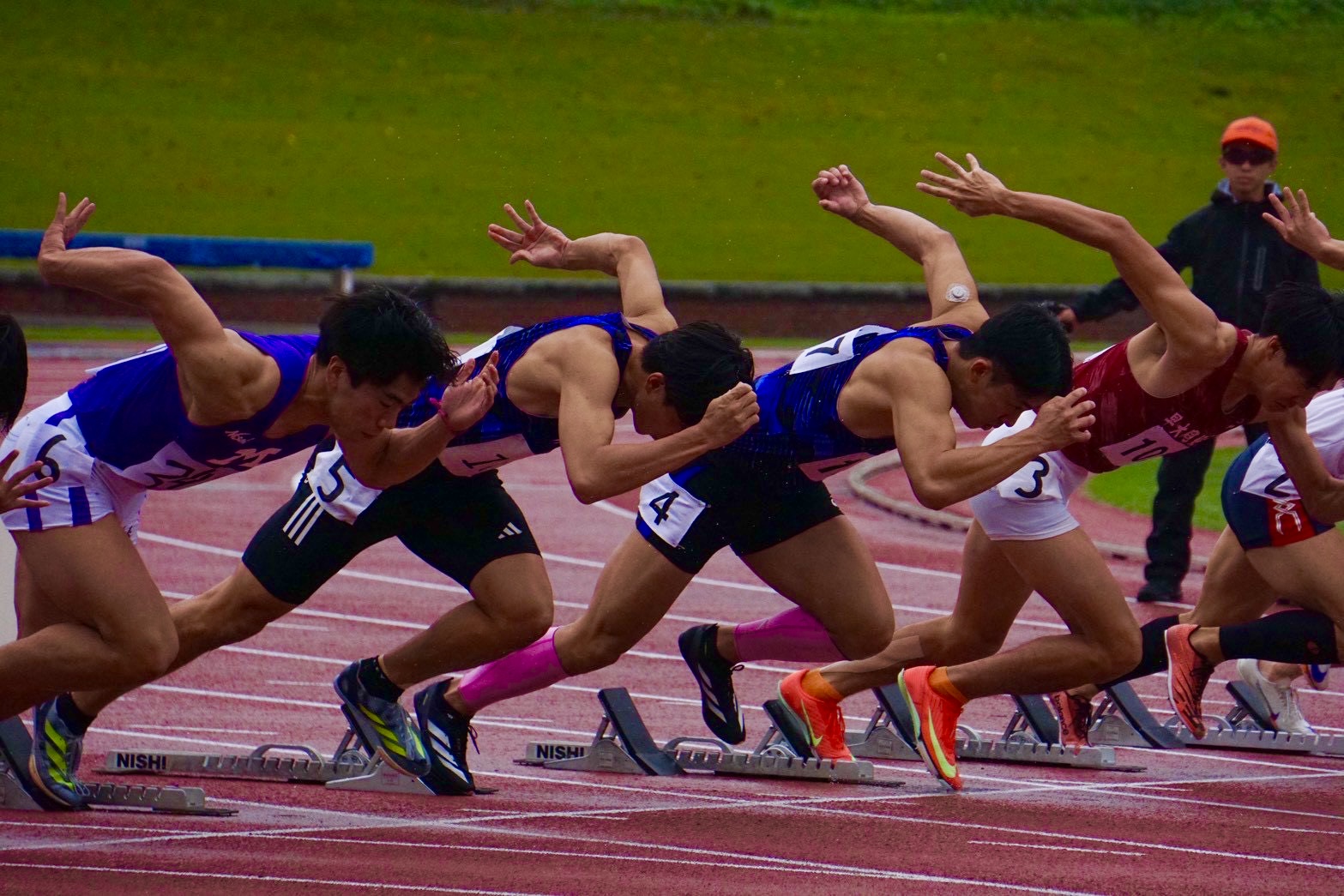 陸上競技同好会の活動写真