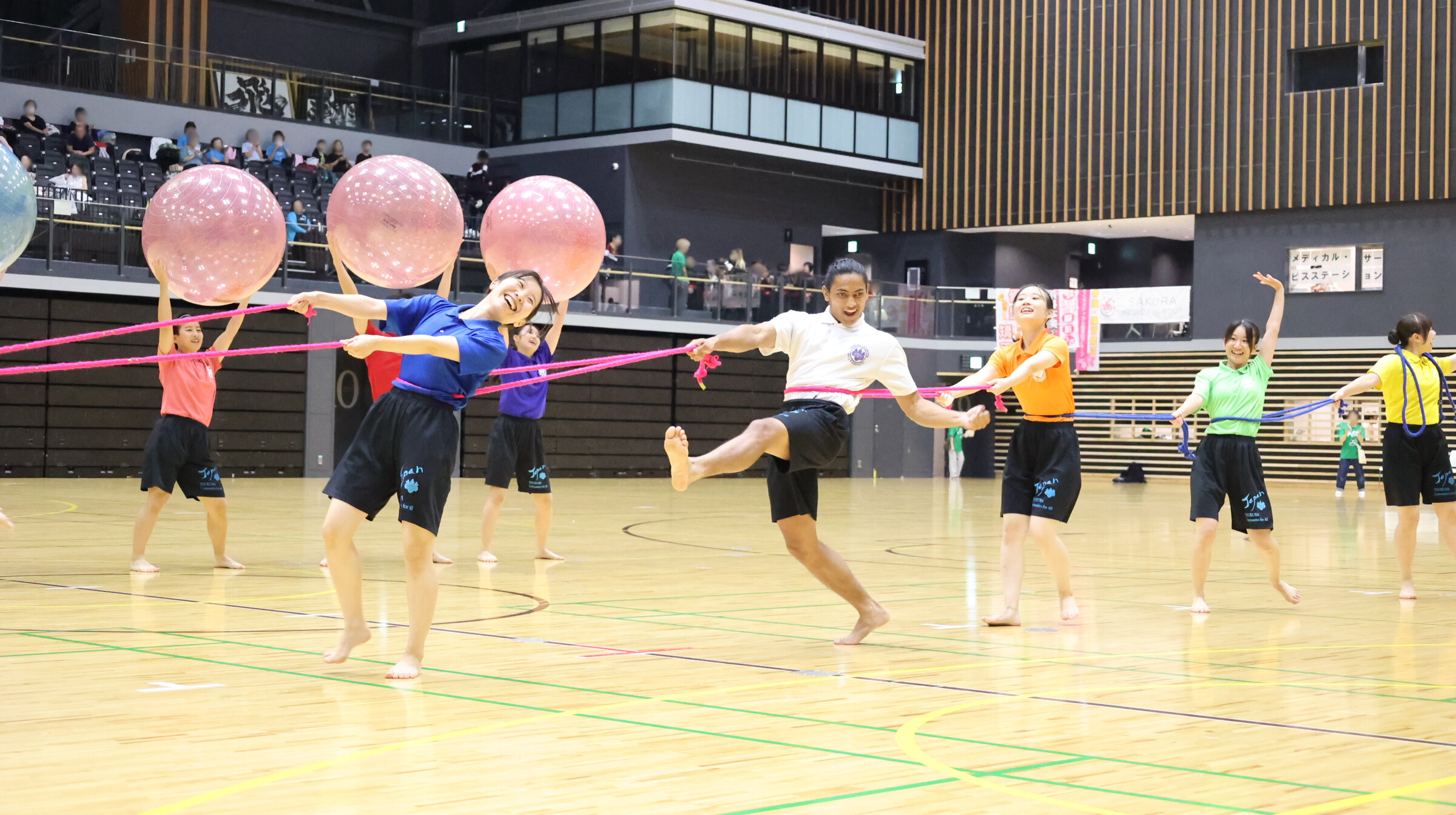 体操部の活動写真