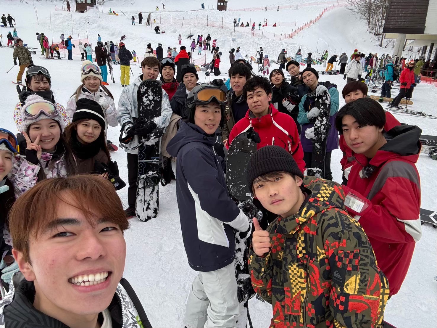 医学バドミントン部の活動写真