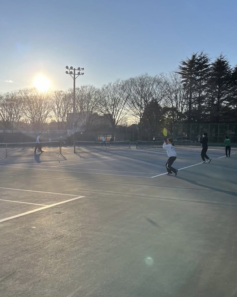硬式テニス愛好会FORESTの活動写真