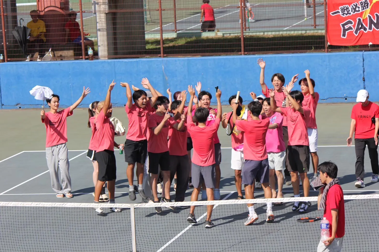 硬式ﾃﾆｽ同好会Fancy Tennis Clubの活動写真