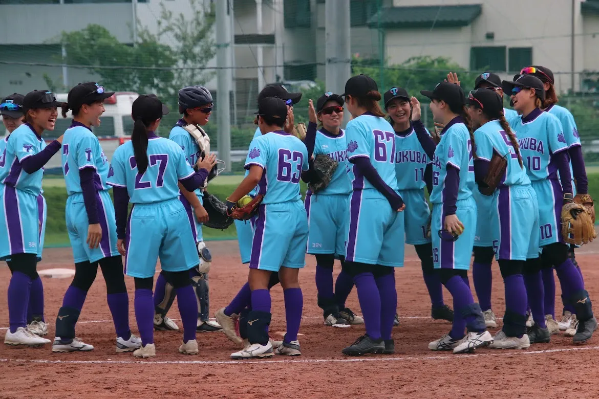 女子ソフトボール部の活動写真