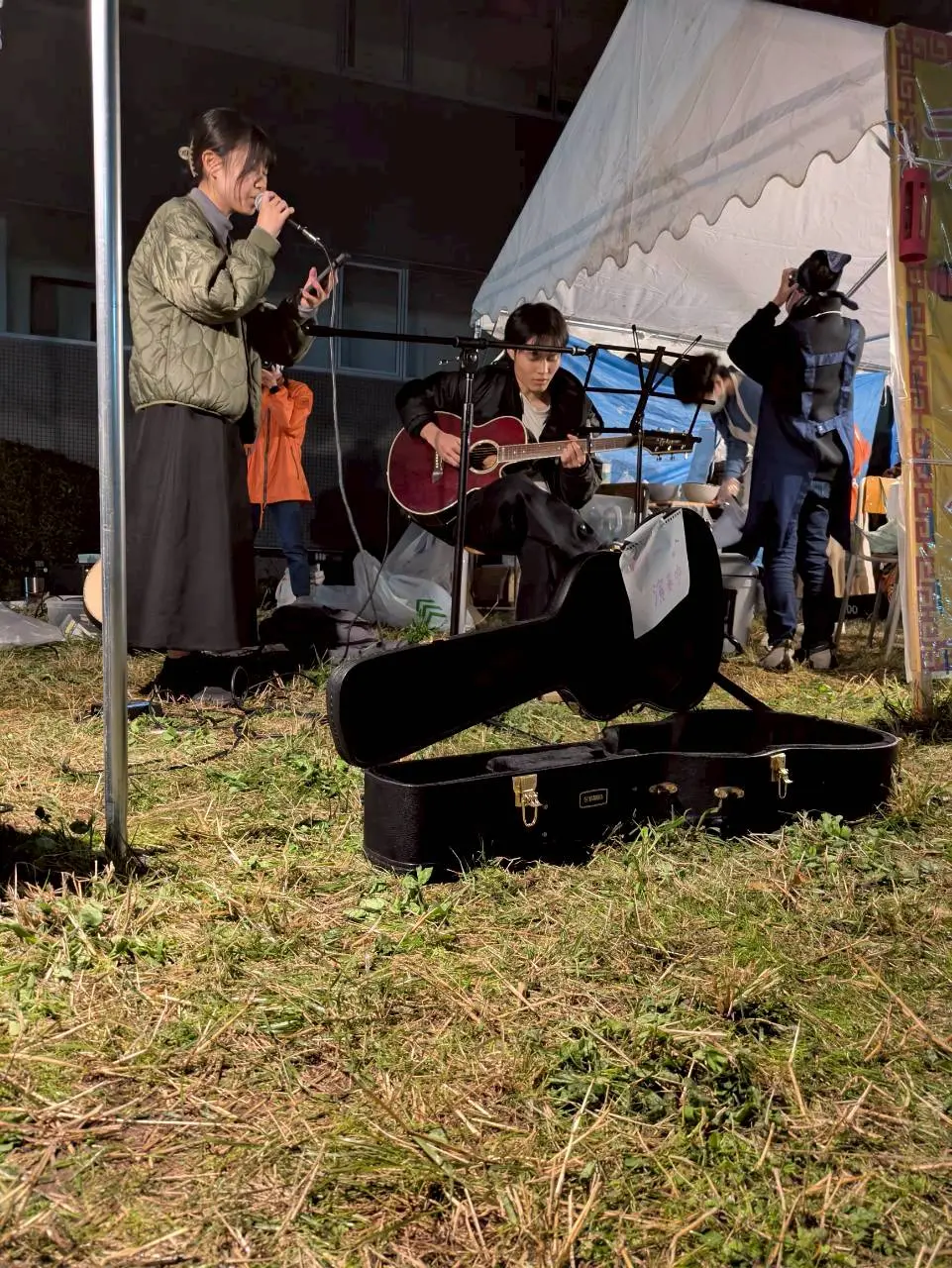 弾き語りクラブ「アンプラグド」の活動写真