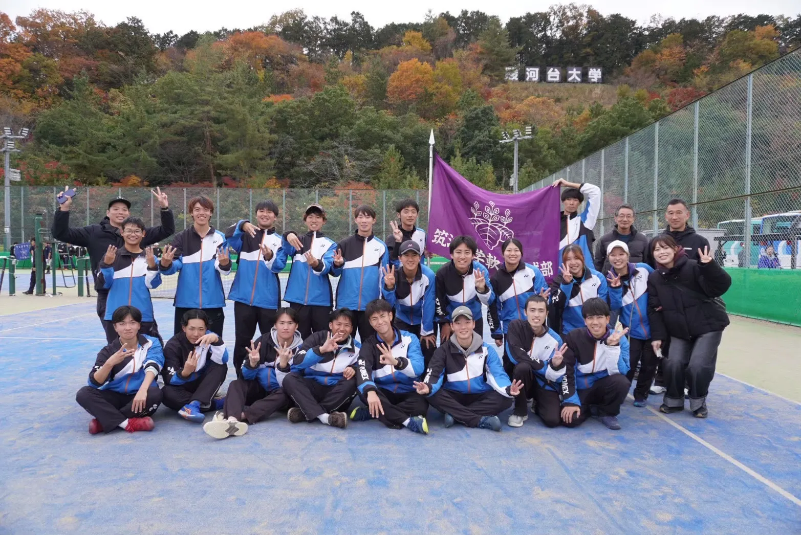 軟式庭球部の活動写真