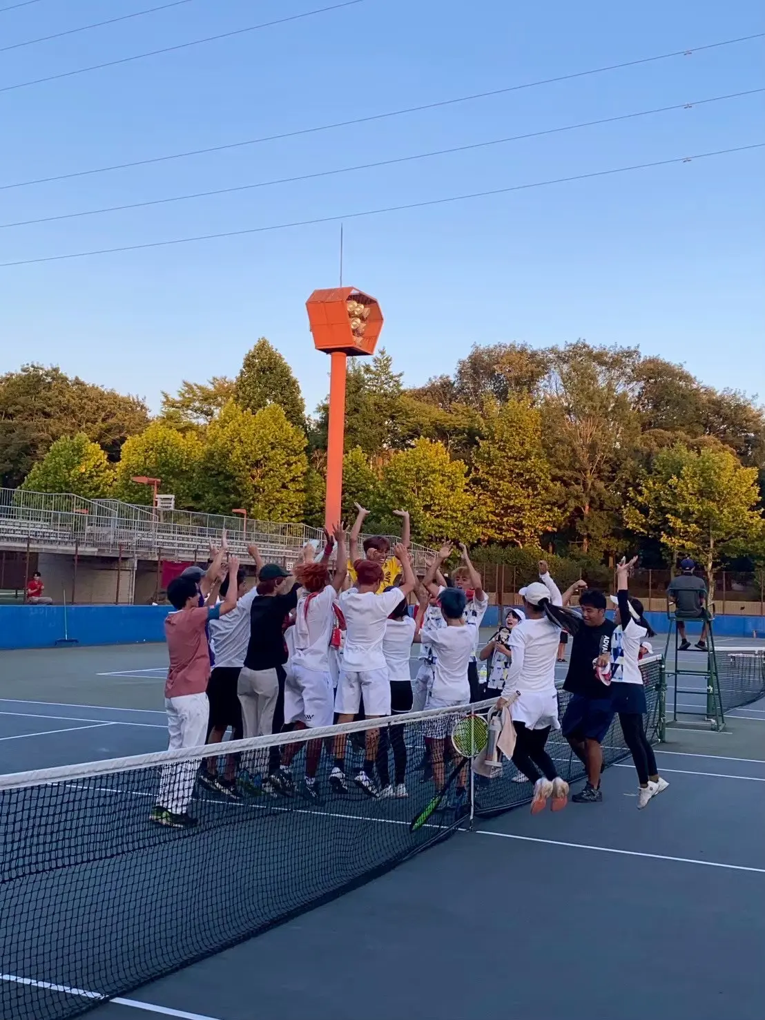 硬式テニスサークルADVANTの活動写真